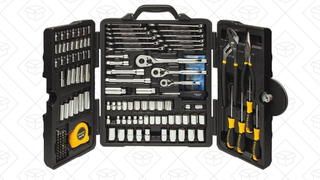 Caja de herramientas de Stanley con 170 piezas | $70 | Amazon